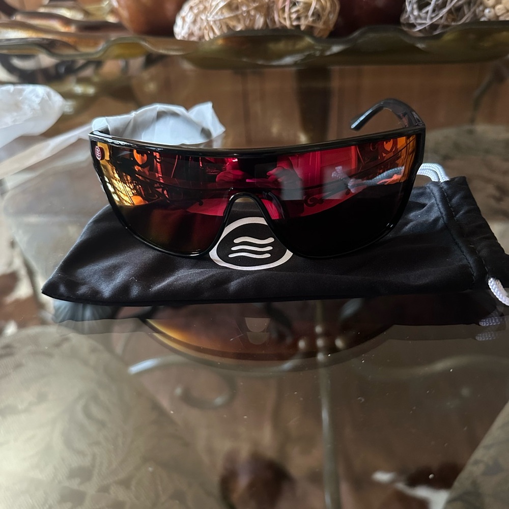 Brand new glasses in original box They are unisex.